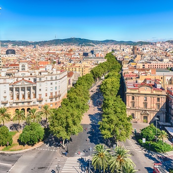 La Rambla skærer sig gennem Barcelona