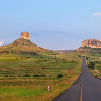 På vej til Golden Gate Highlands National Park, Sydafrika