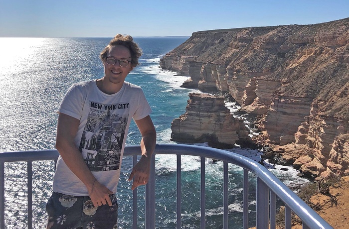 Nicholas ved Great Ocean Road i Australien - rejsespecialist i Odense